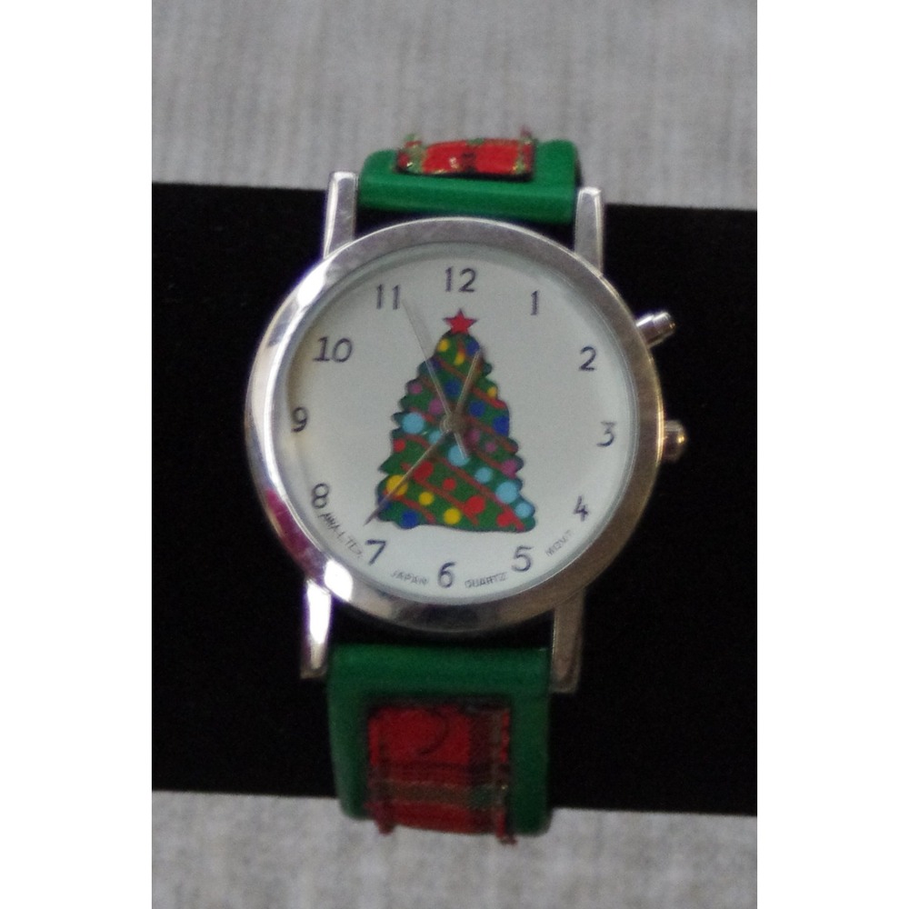 Christmas Tree‎ Watch Untested